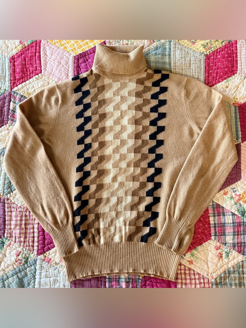 Vintage Jaeger 100% Lambswool Turtleneck Sweater Geometric Optical Print Camel S